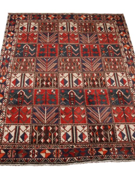 Rug Authentic Baktiar 294x202 cm |