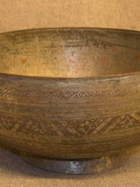 Antique Bowl completely handmade 33X33X16 cm