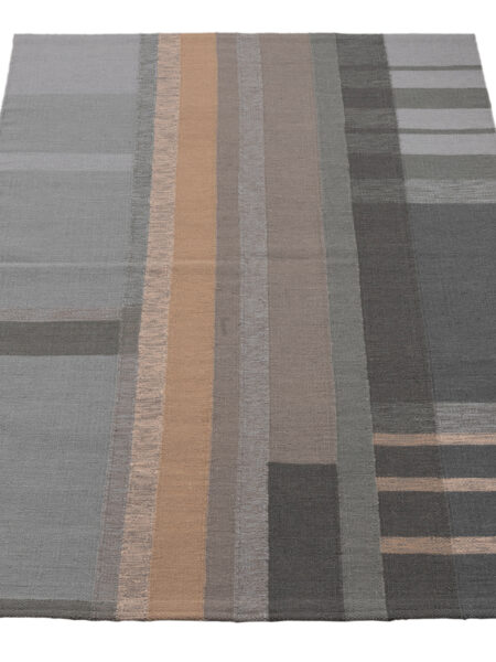 Elegant Original Authentic Hand Made Carpet 200x140 cm
