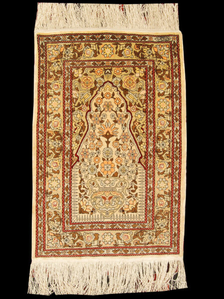 Antique T appeto Hereche / Hereke in Silk 100% Size 70x43