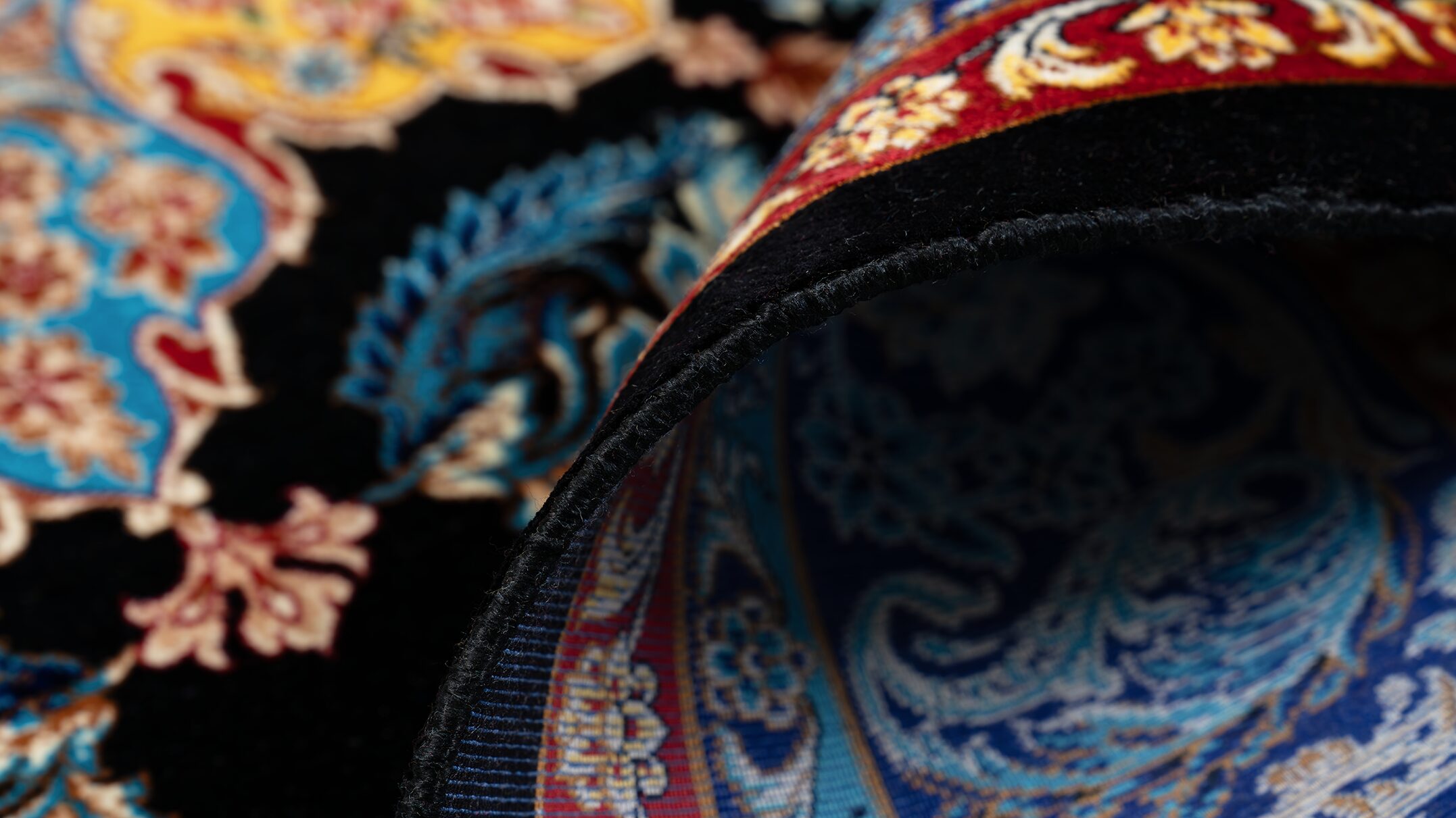 Shah Abbasi Medallion Rug - Image 4